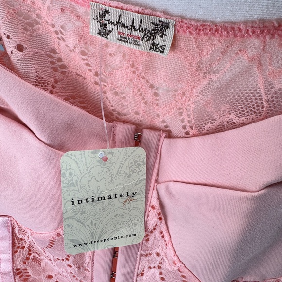 Free People Intimately Rose Tyrie Lace Corset Bodysuit Pink Shell Size S NWT - Picture 3 of 7